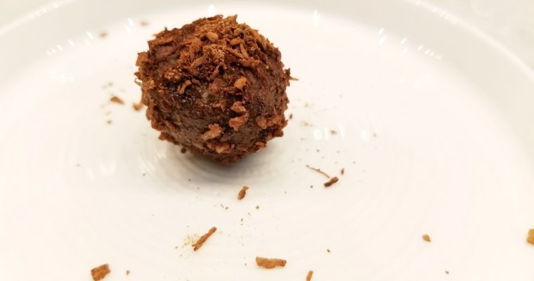 Date and almond energy balls